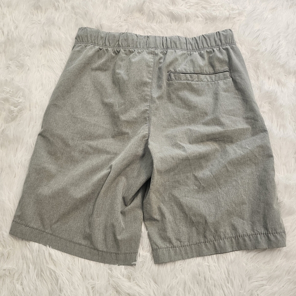 Old Navy Boys Heather Gray Flat Front Shorts Dri Fit Size 14-16 - Picture 4 of 9